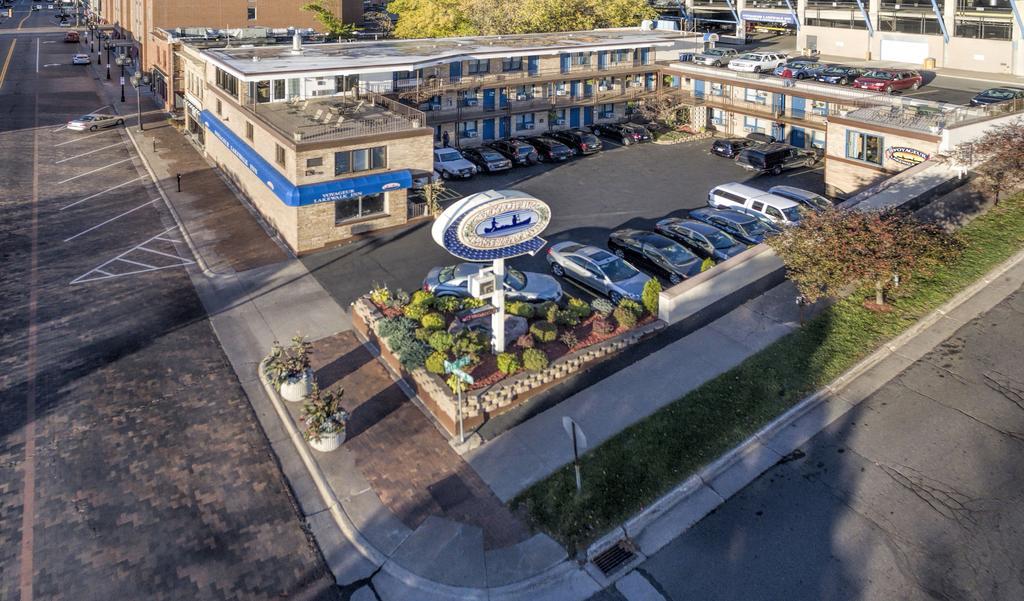 دولوث Voyageur Lakewalk Inn المظهر الخارجي الصورة